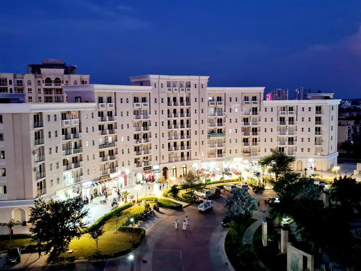 Lord Krishna Palace Hotel Vrindāvan Exterior foto